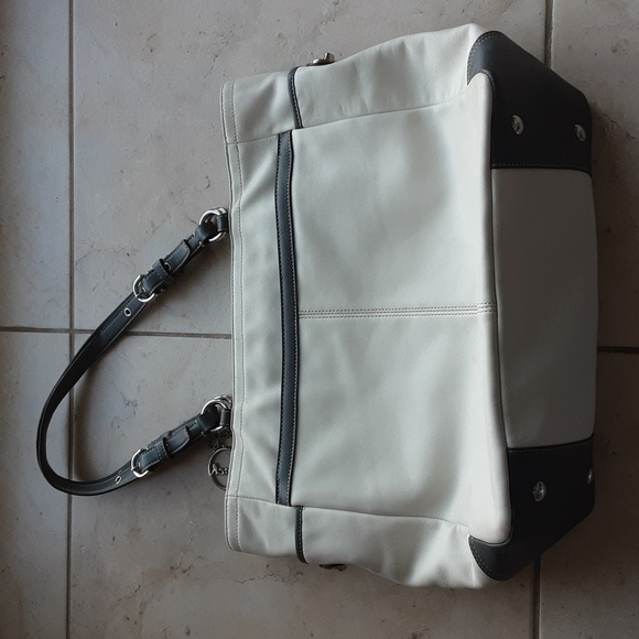 Coach large tote or diaper bag or laptop bag - Picture 3 of 12